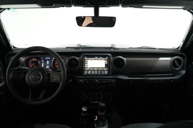 Used 2023 Jeep Wrangler Willys image 14