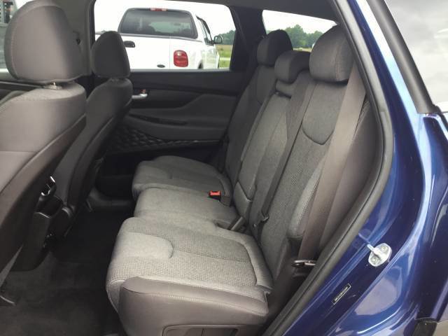 Used 2019 Hyundai Santa Fe SE image 12