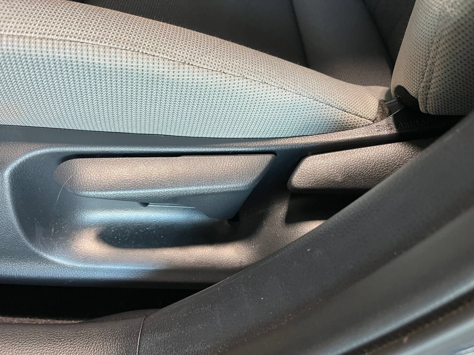 Used 2025 Toyota Corolla LE FWD image 19