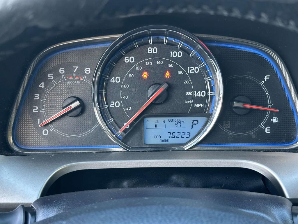 Used 2015 Toyota RAV4 Limited image 26