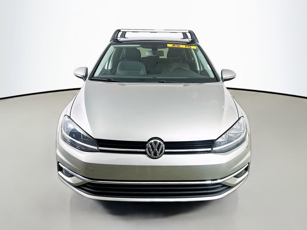 Used 2018 Volkswagen Golf SE FWD image 2