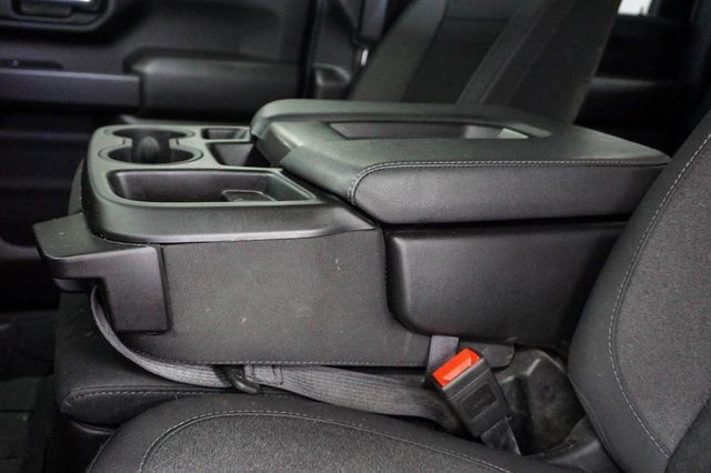 Used 2025 Chevrolet Silverado 2500 Custom image 18