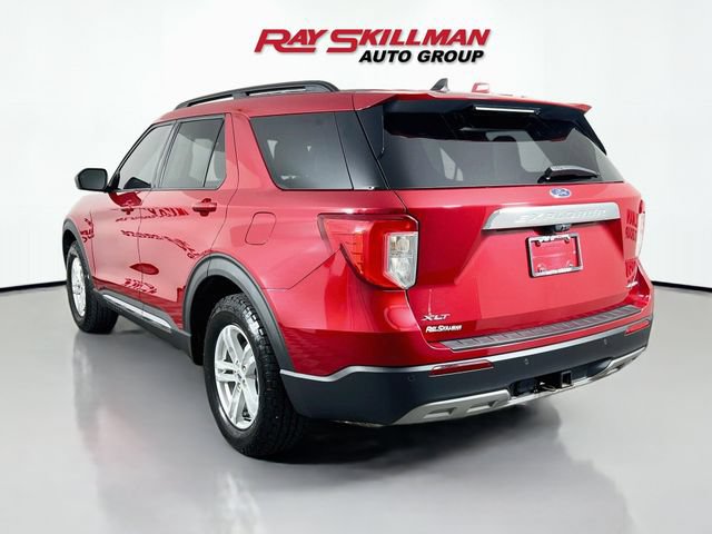 Used 2022 Ford Explorer XLT w/ Equipment Group 202A AWD/4WD image 5