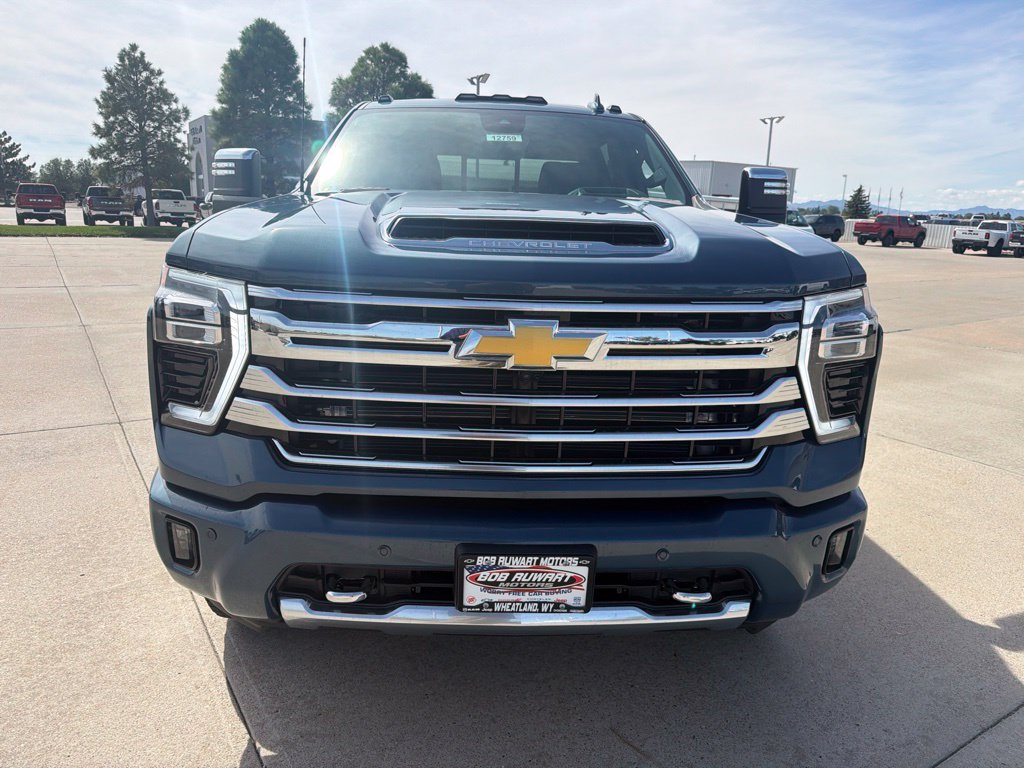 New 2026 Chevrolet Silverado 3500 High Country w/ Technology Package AWD/4WD image 8
