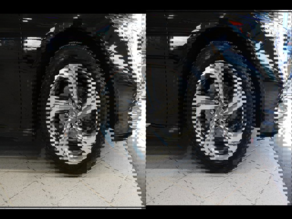 Certified 2019 Honda Accord EX-L image 10