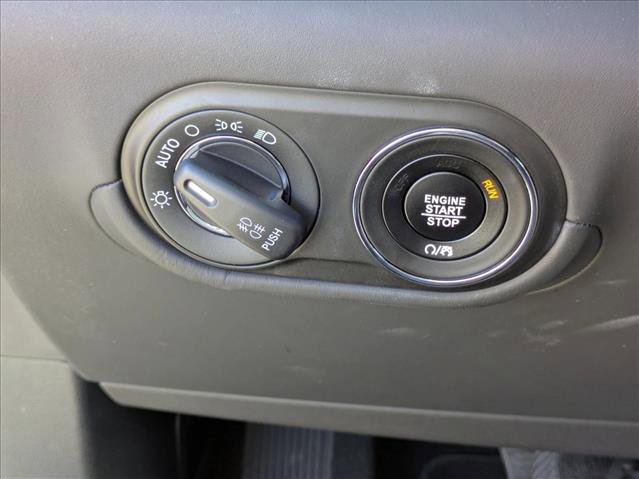 Used 2022 Maserati Levante Modena image 12