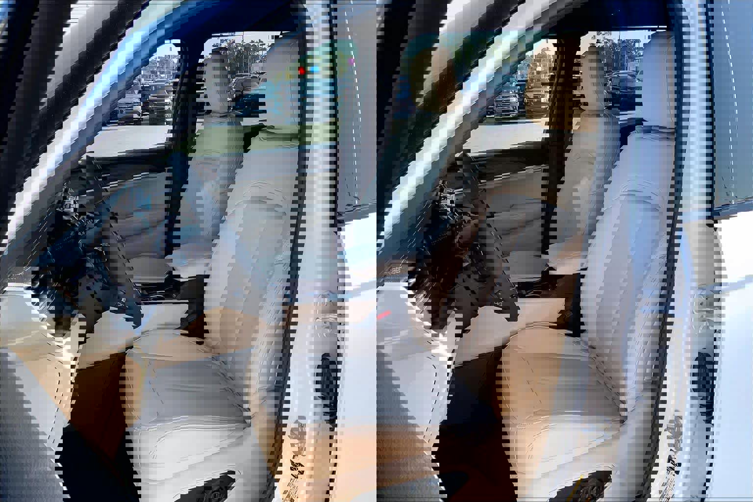 Used 2025 Jeep Grand Cherokee L Limited image 8