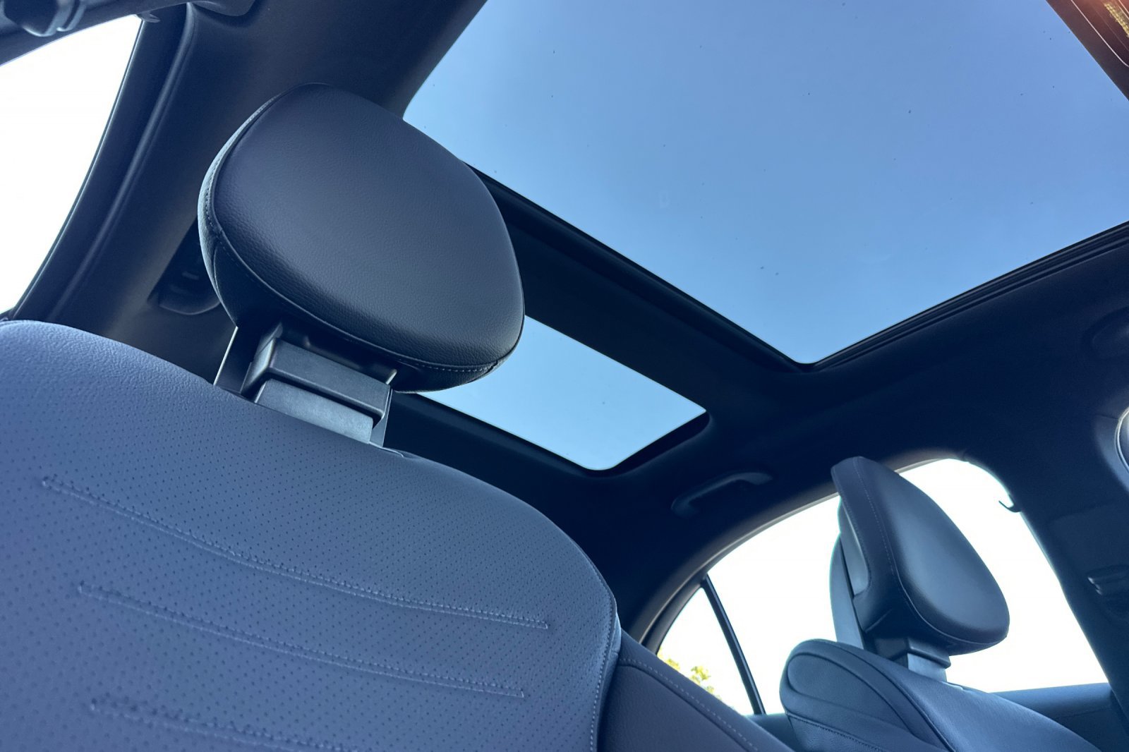 New 2026 Mercedes-Benz C 300 4MATIC Sedan image 16