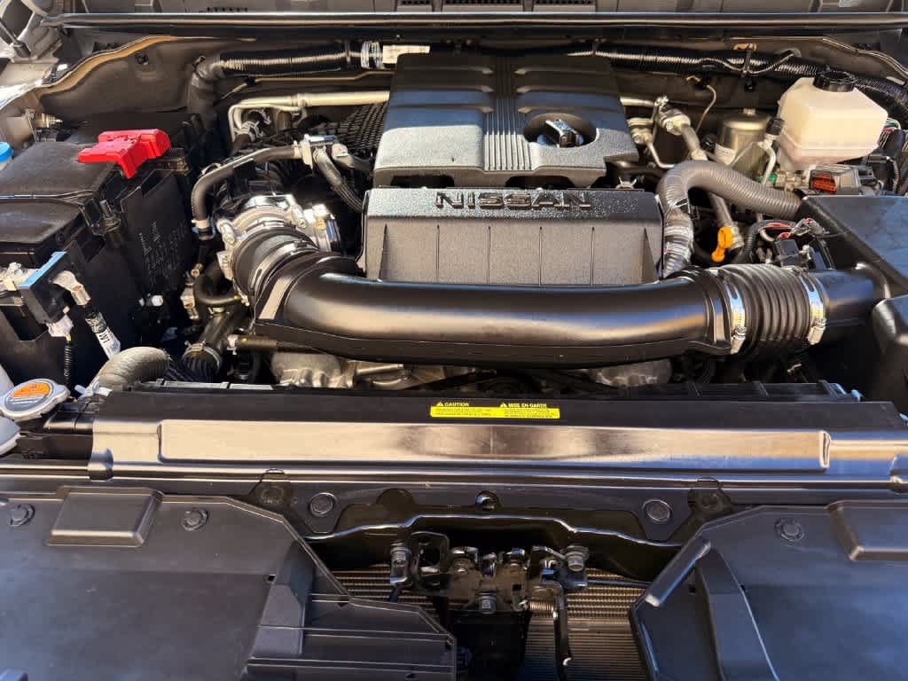 Used 2023 Nissan Frontier PRO-4X w/ Pro-4X Premium Package AWD/4WD image 9
