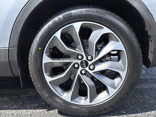 Used 2022 Lincoln Nautilus Reserve FWD image 9