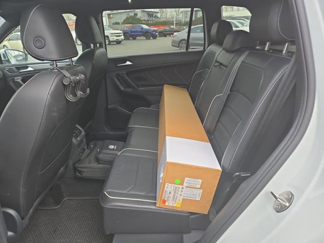 Used 2024 Volkswagen Tiguan SEL R-Line image 12