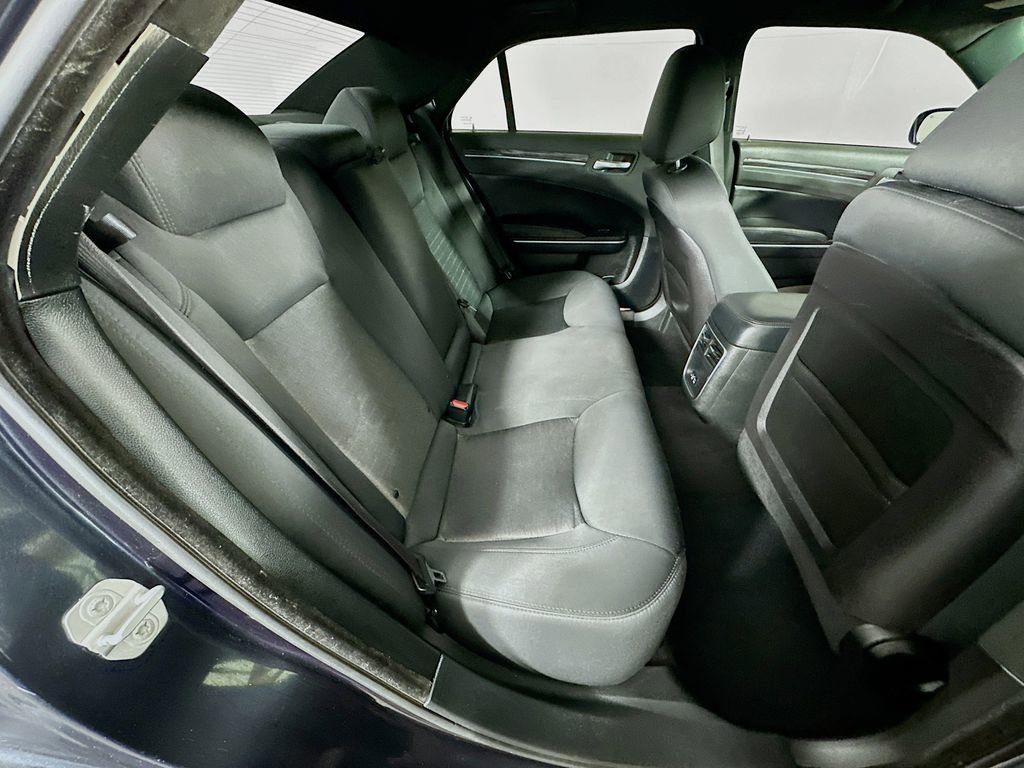 Used 2019 Chrysler 300 Touring w/ Sport Appearance Package image 32