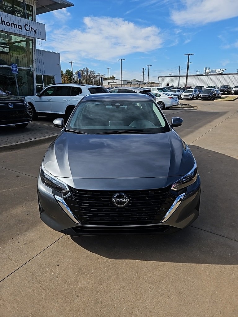 Used 2024 Nissan Sentra SV image 2