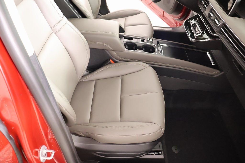 New 2026 Lincoln Corsair Premiere image 14