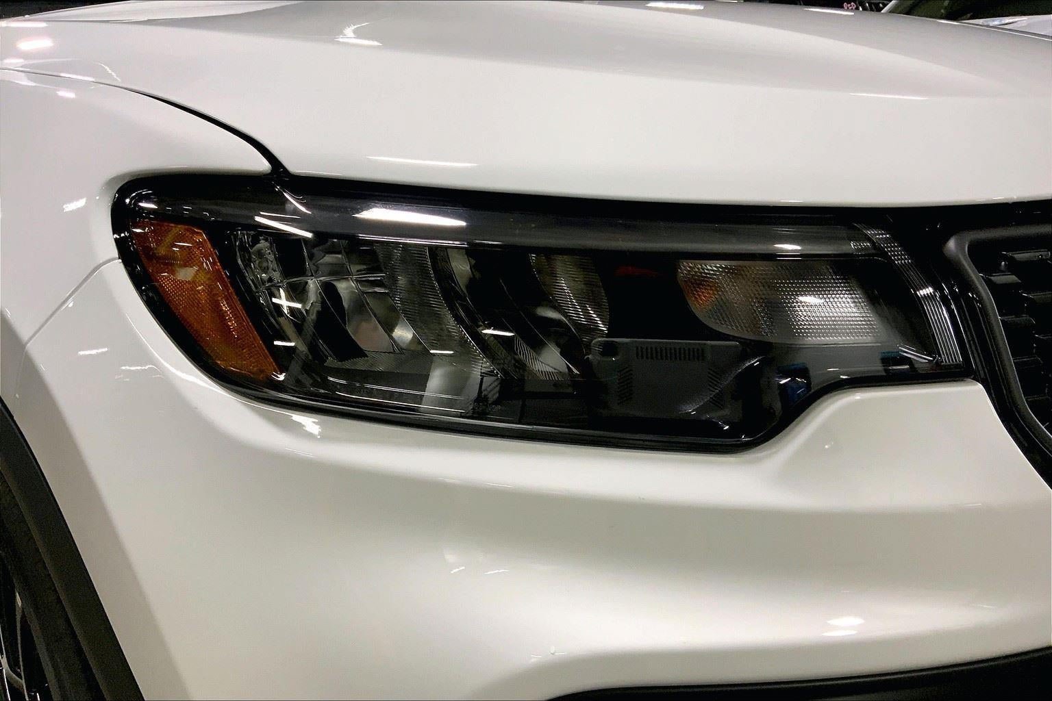 New 2026 Jeep Compass Latitude AWD/4WD image 25