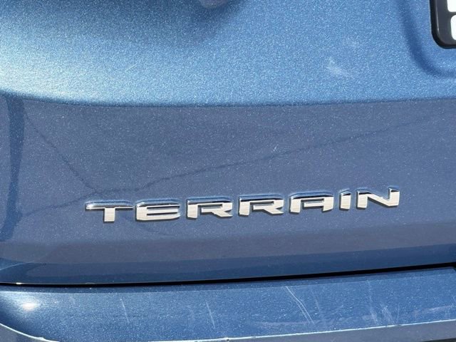 Used 2024 GMC Terrain SLT image 12