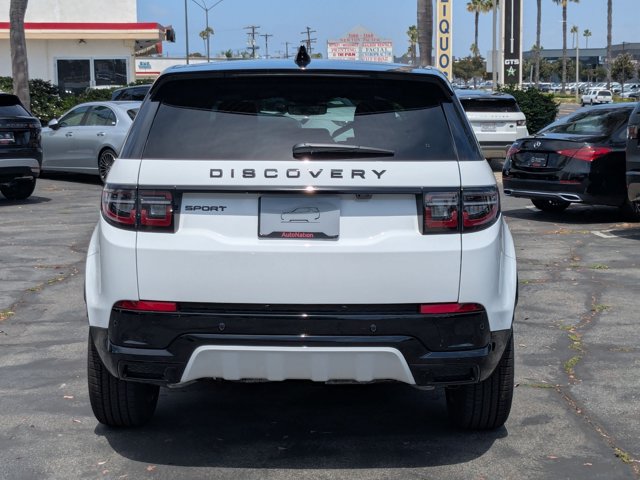 New 2026 Land Rover Discovery Sport Landmark AWD/4WD image 8