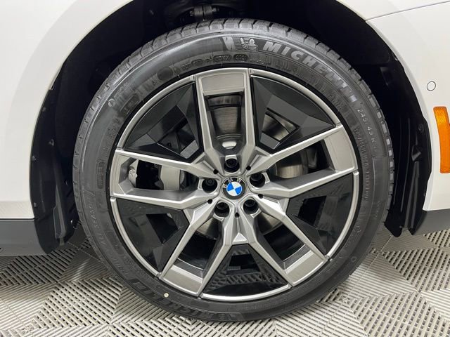 Used 2026 BMW 530i xDrive AWD/4WD image 24