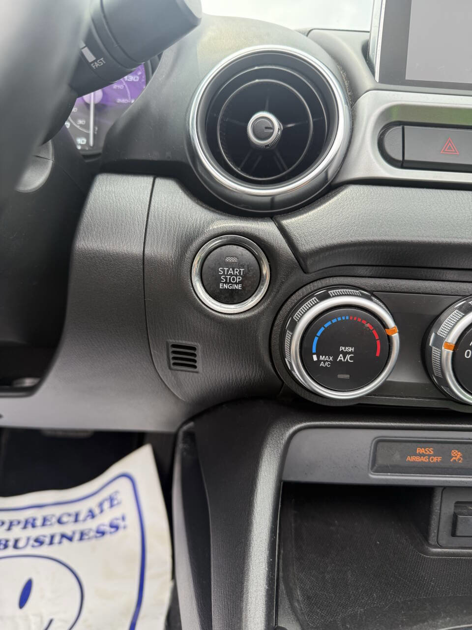 Used 2020 FIAT 124 Spider Classica w/ Technology Group image 18