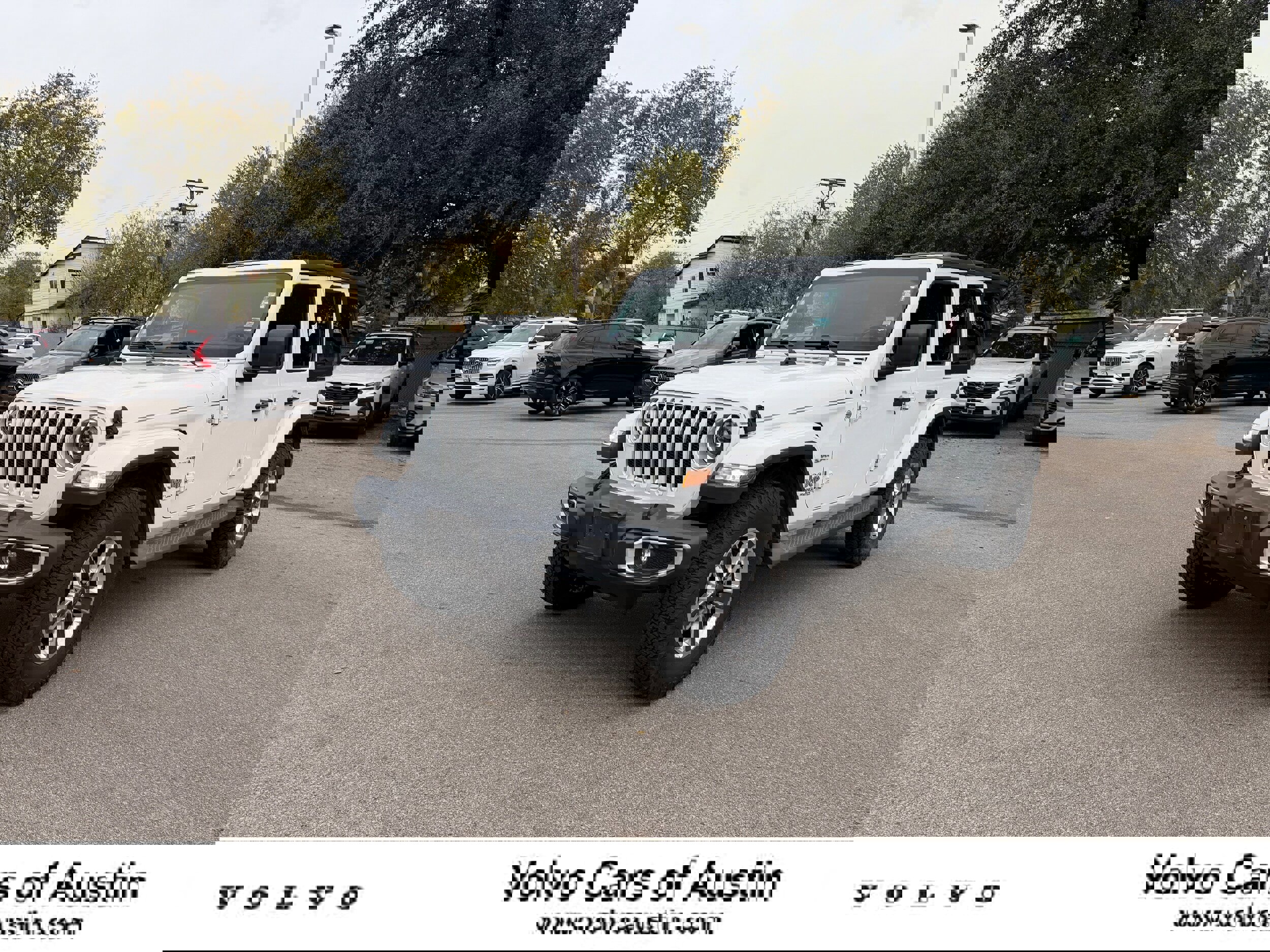 Used 2019 Jeep Wrangler Unlimited Sahara image 1