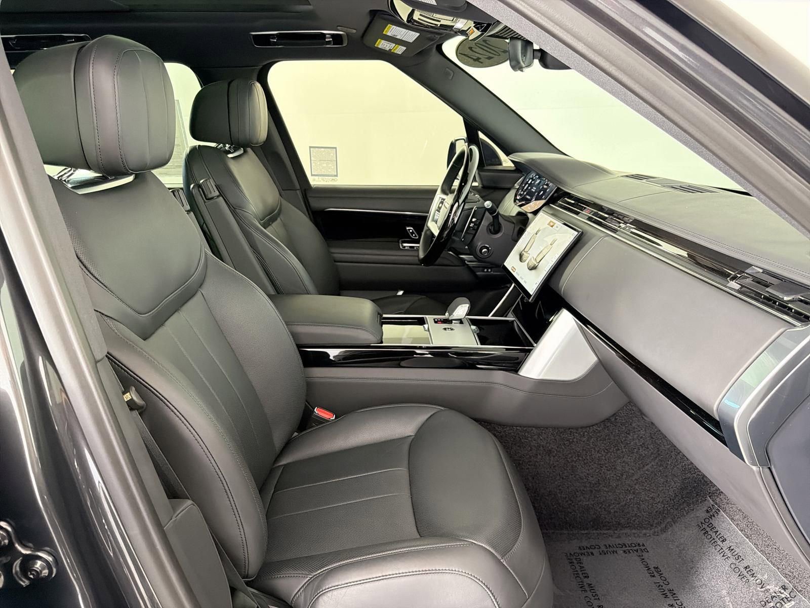 Certified 2024 Land Rover Range Rover SE AWD/4WD image 31