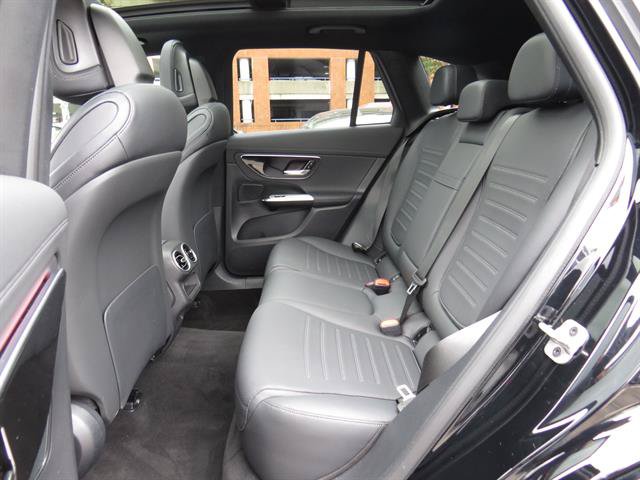 Used 2026 Mercedes-Benz GLC 300 4MATIC image 21