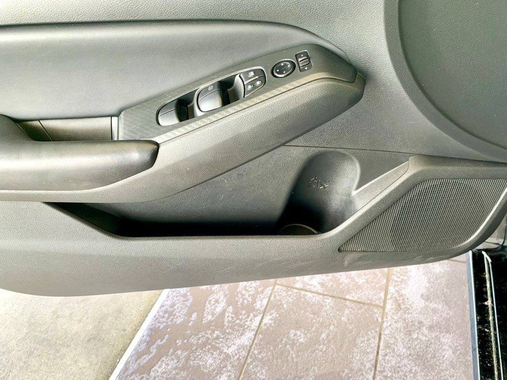 Used 2023 Nissan Altima 2.5 S FWD image 13