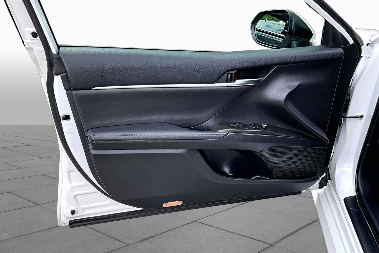 Certified 2022 Toyota Camry XLE AWD/4WD image 21