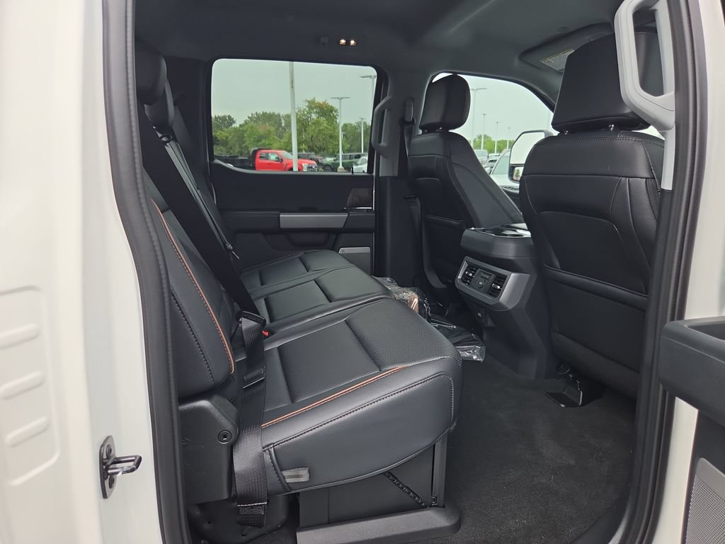 New 2027 Ford F250 Lariat w/ Black Appearance Package AWD/4WD image 43