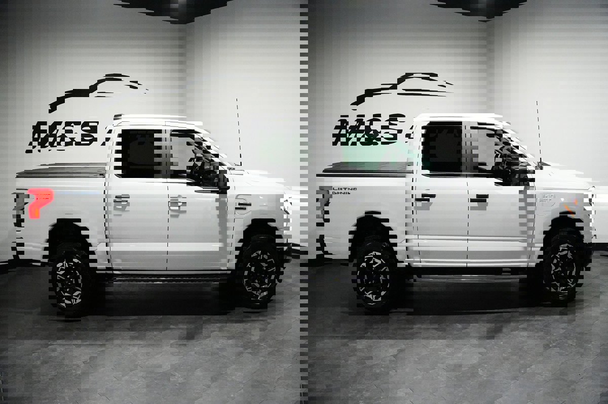 Used 2022 Ford F150 Lightning Pro image 33