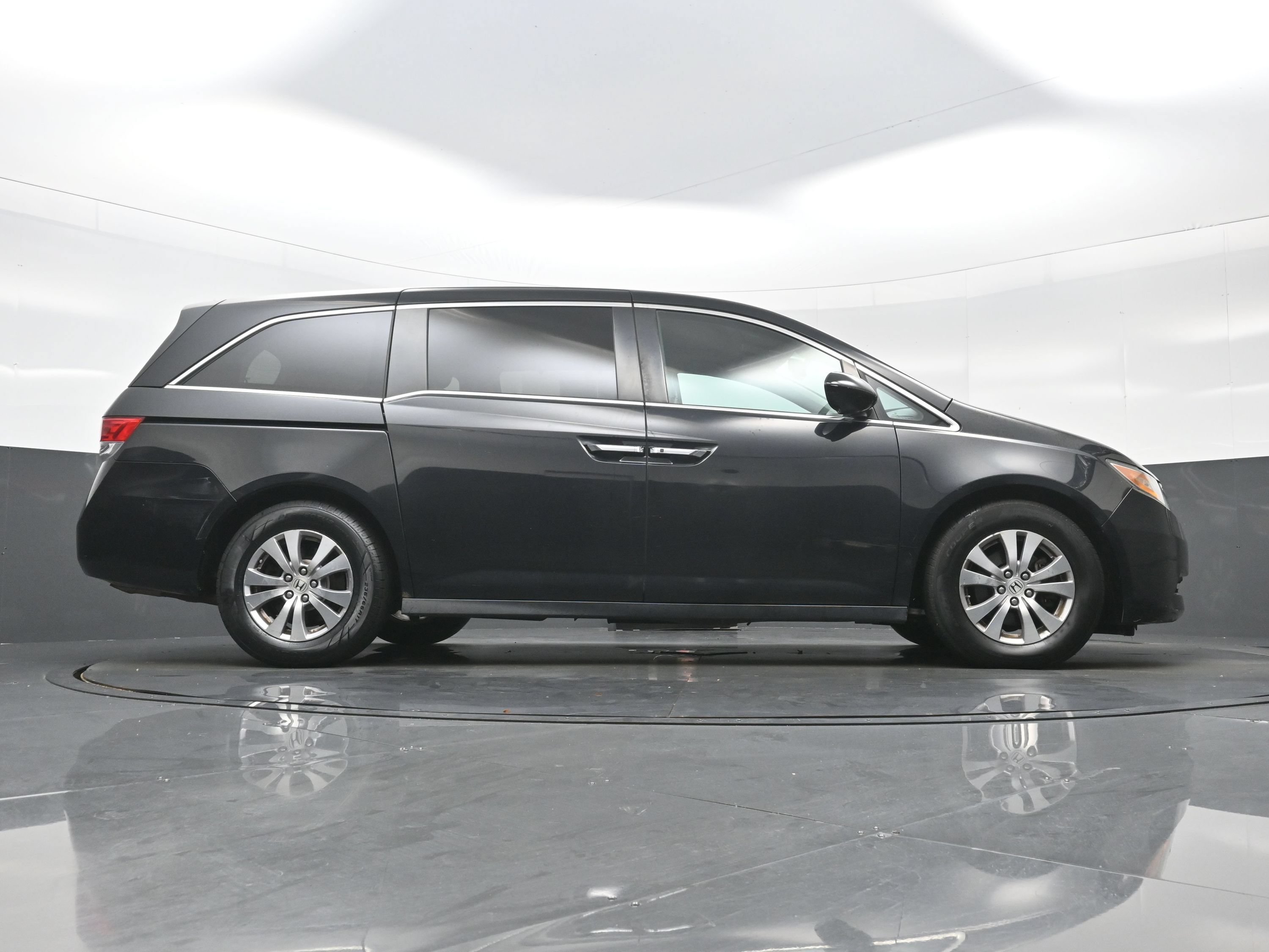 Used 2016 Honda Odyssey EX-L image 33