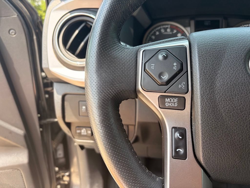 Used 2023 Toyota Tacoma SR5 RWD image 27
