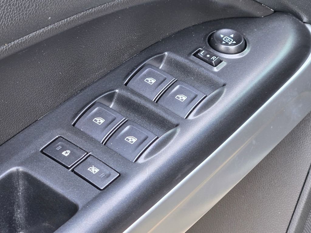 Used 2022 Chevrolet Colorado ZR2 image 32