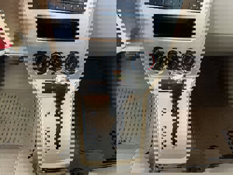 Used 2009 Dodge Caliber SXT image 16