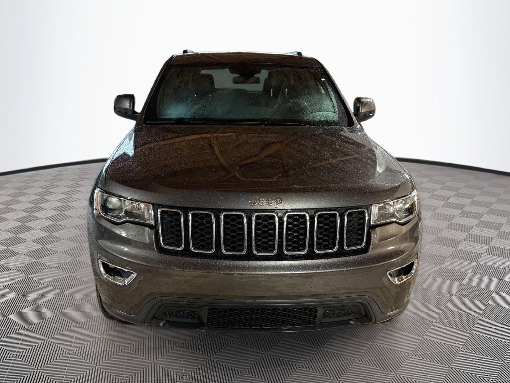 Used 2021 Jeep Grand Cherokee Laredo X RWD image 2