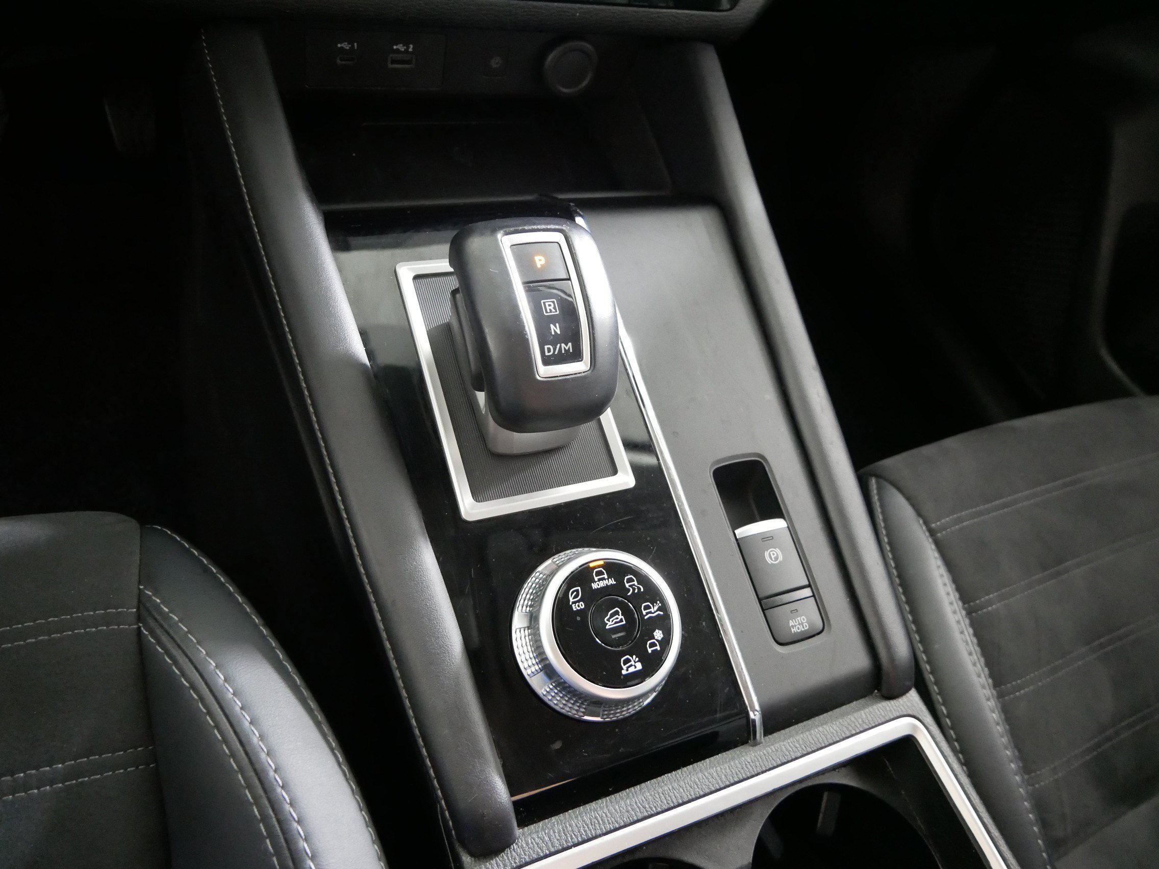 Used 2024 Mitsubishi Outlander SE image 24