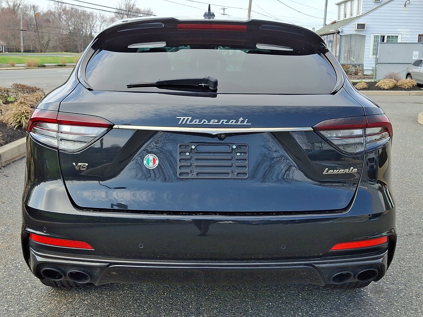 Used 2023 Maserati Levante Trofeo AWD/4WD image 6
