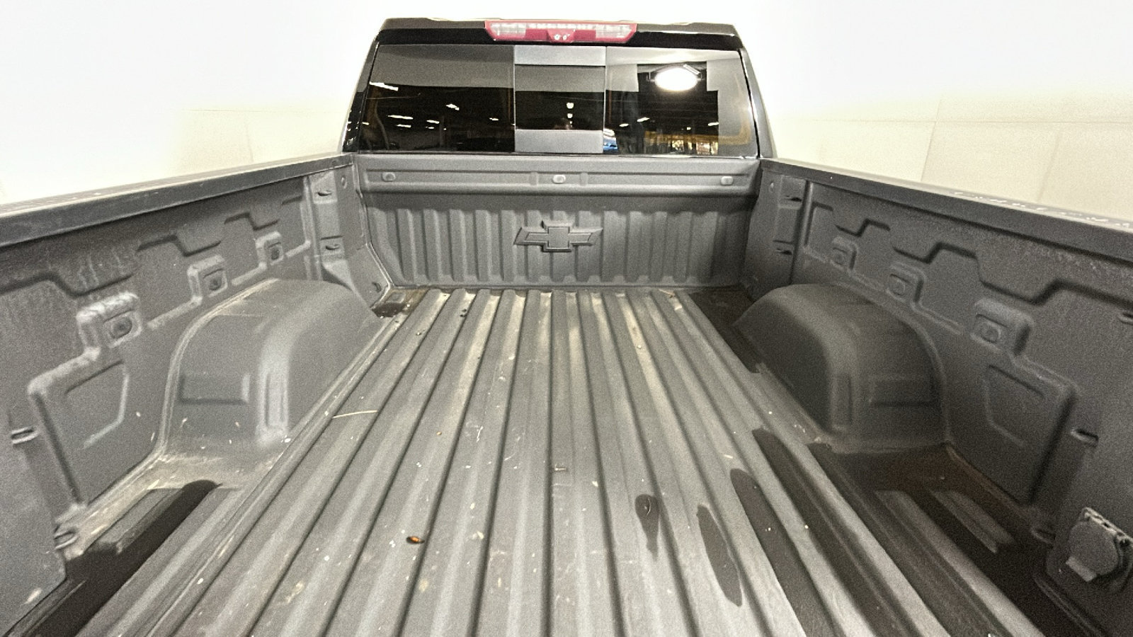 Used 2020 Chevrolet Silverado 1500 LTZ AWD/4WD image 36