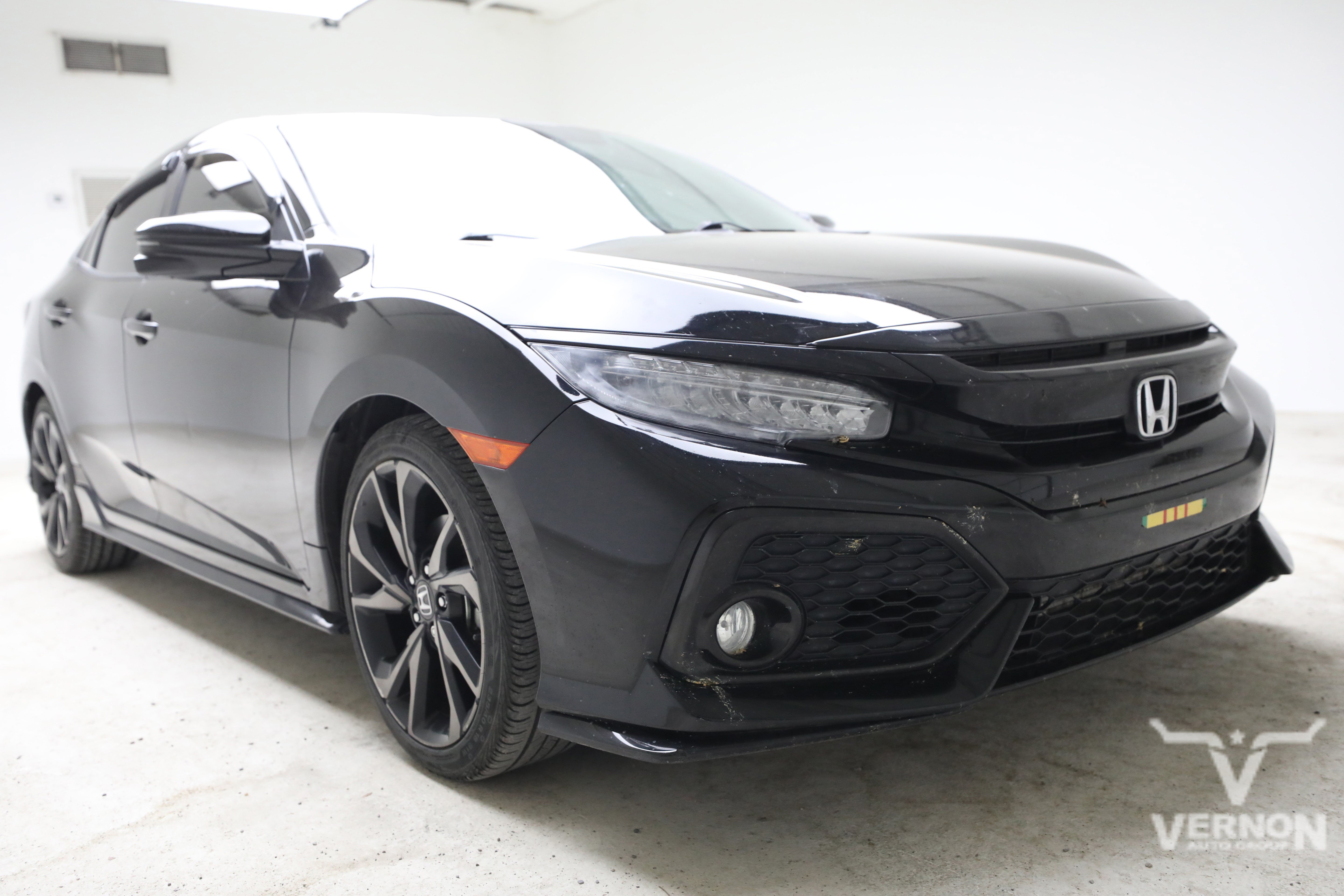 Used 2017 Honda Civic Sport Touring image 6