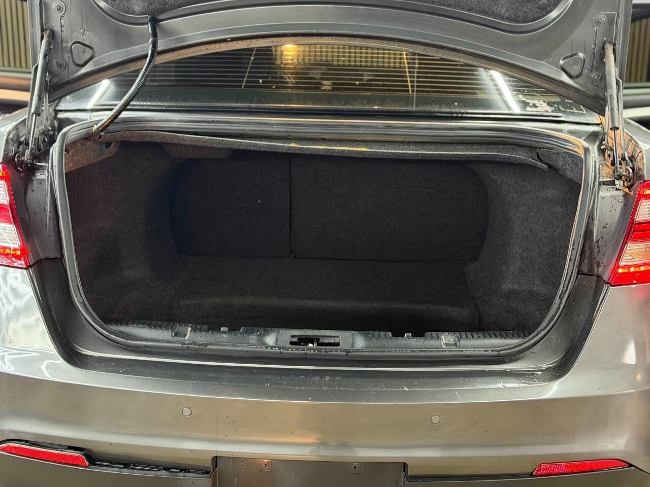 Used 2018 Ford Taurus SEL w/ Equipment Group 201A image 10