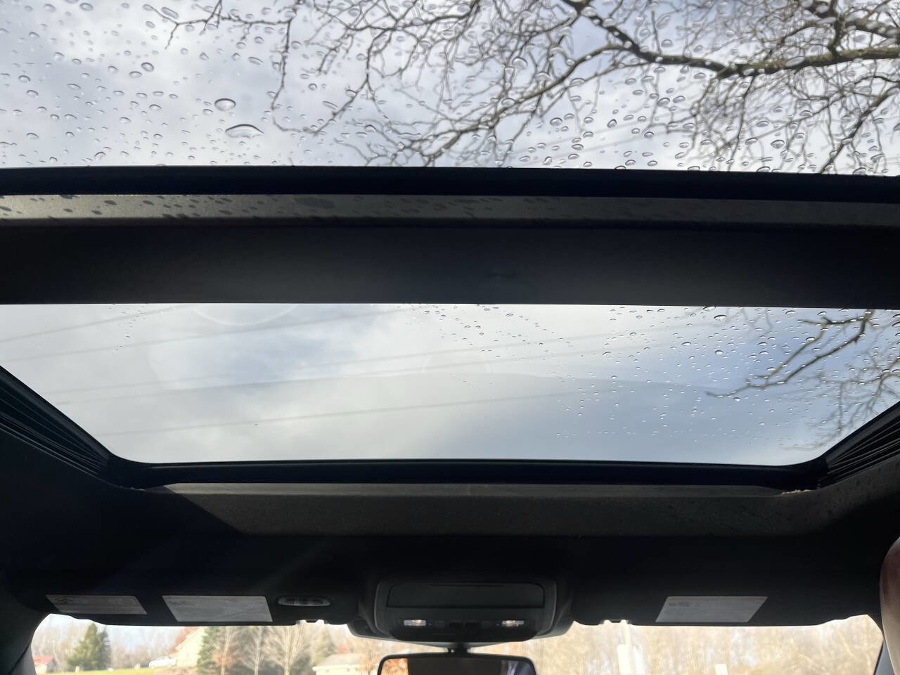 Used 2020 Ford Explorer Platinum image 25