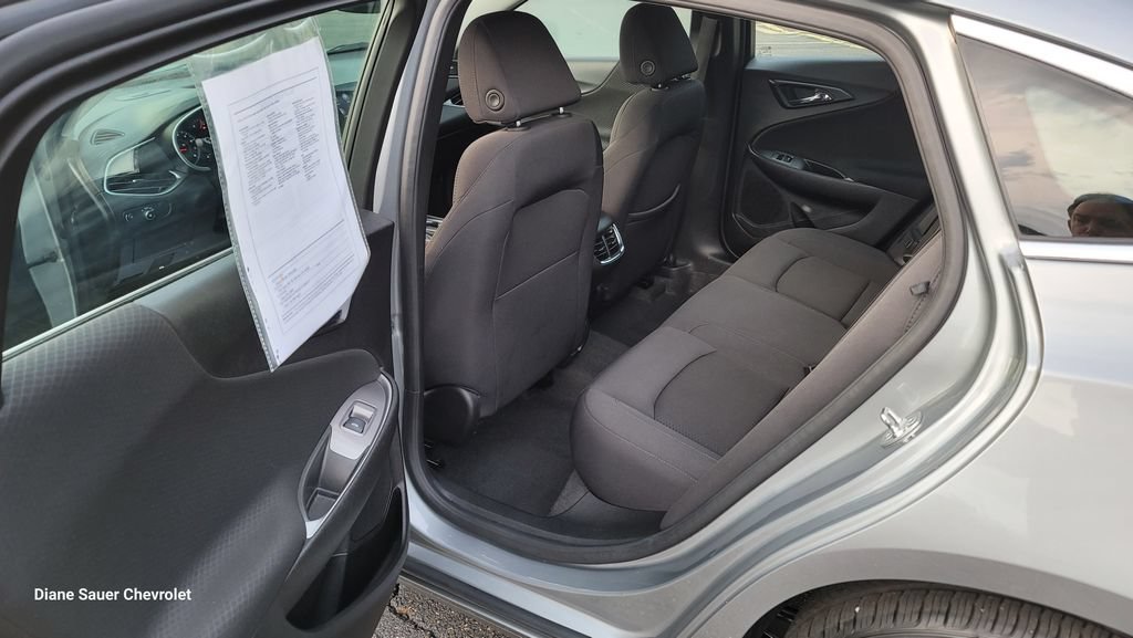 Used 2025 Chevrolet Malibu LT FWD image 25