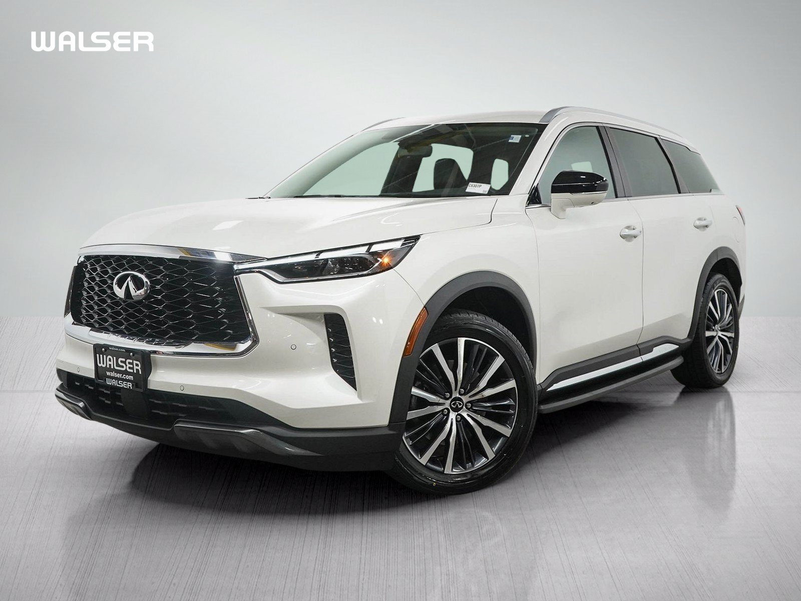 Used 2023 INFINITI QX60 Sensory AWD/4WD image 1