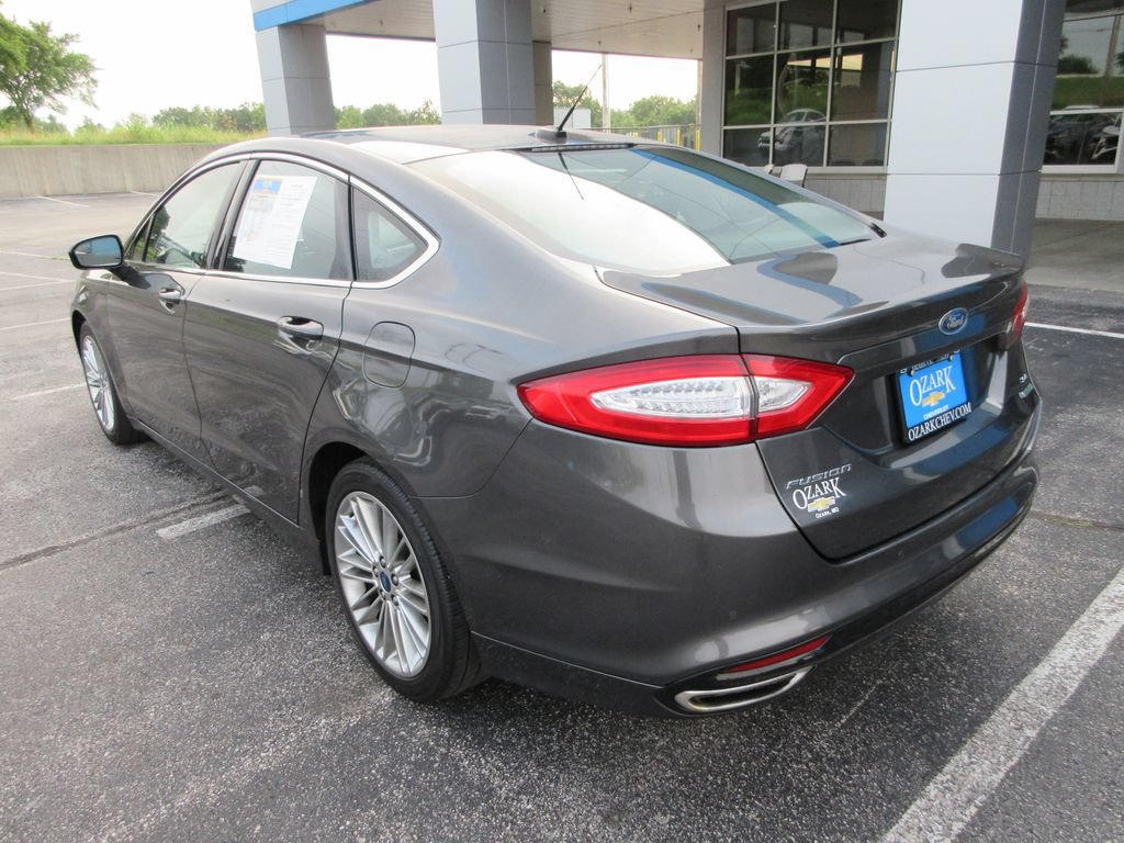 Used 2015 Ford Fusion SE w/ Equipment Group 202A FWD image 3