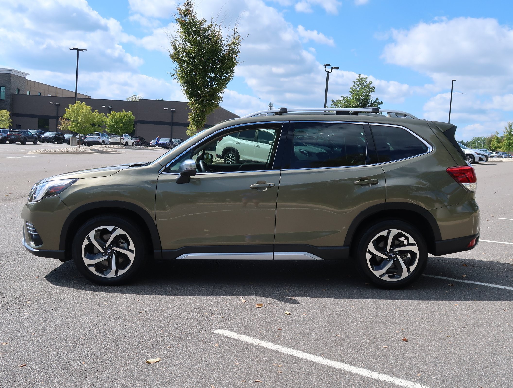 Certified 2023 Subaru Forester Touring AWD/4WD image 5