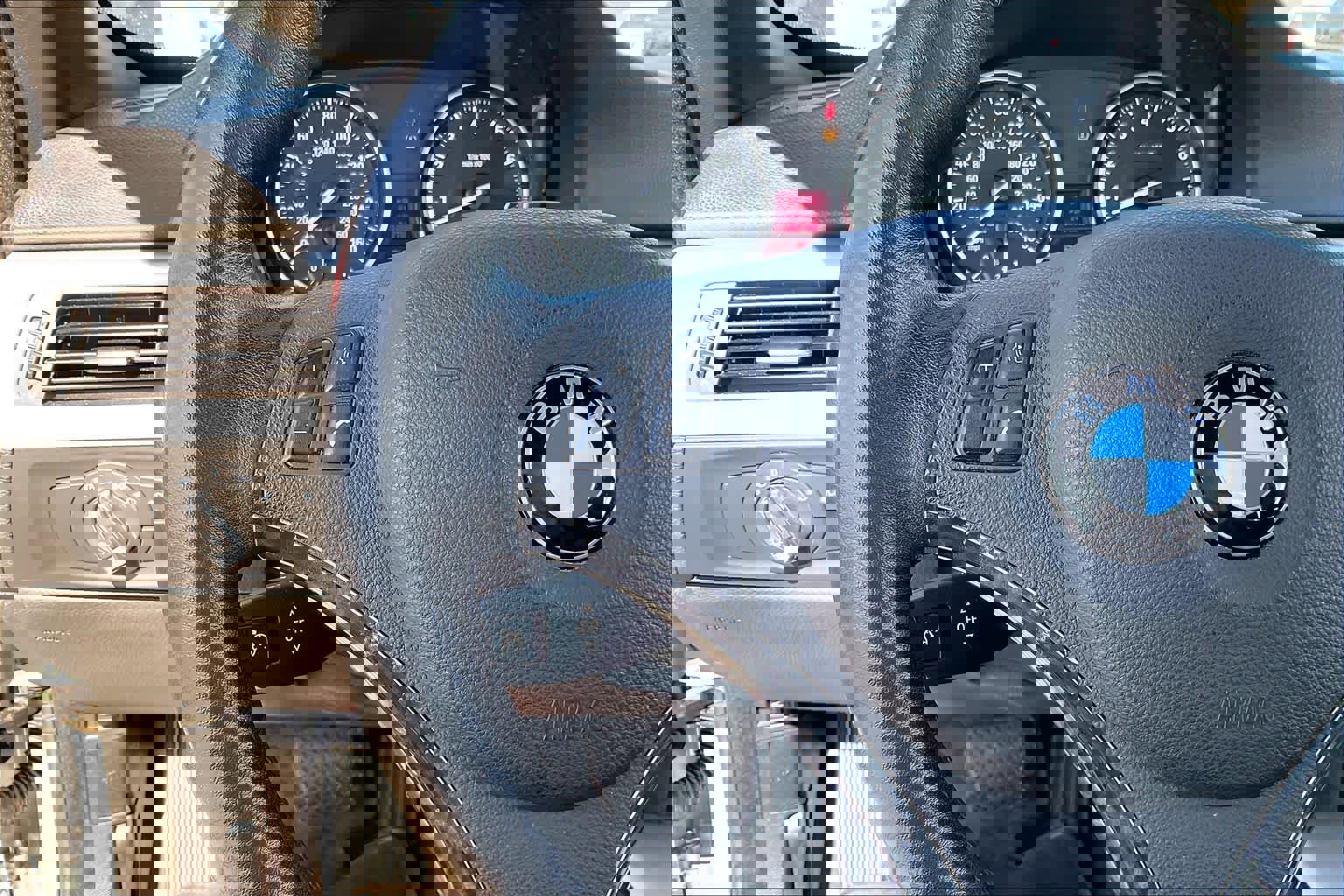 Used 2012 BMW 328i Convertible image 19