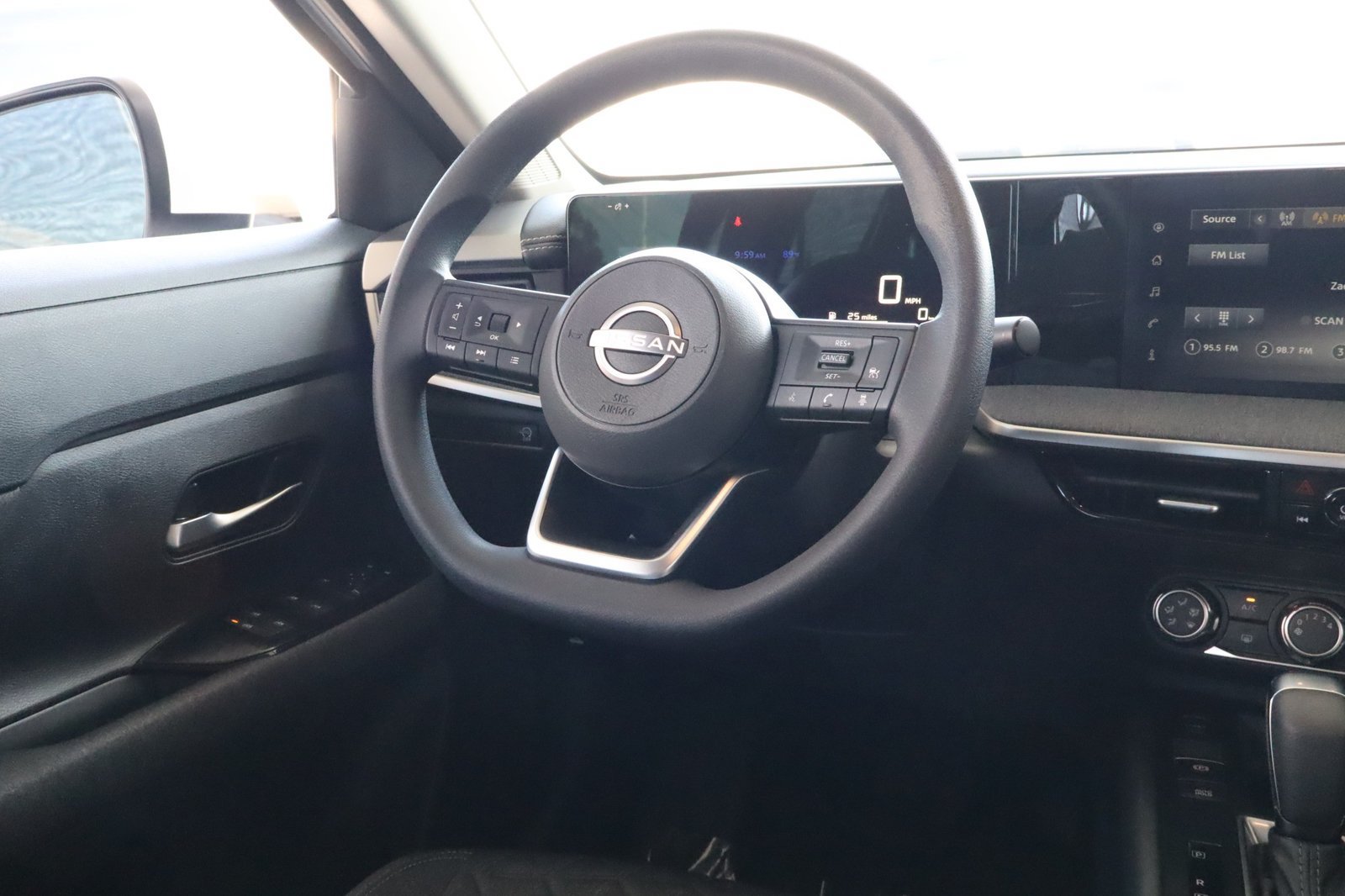 Used 2025 Nissan Kicks SV FWD image 28