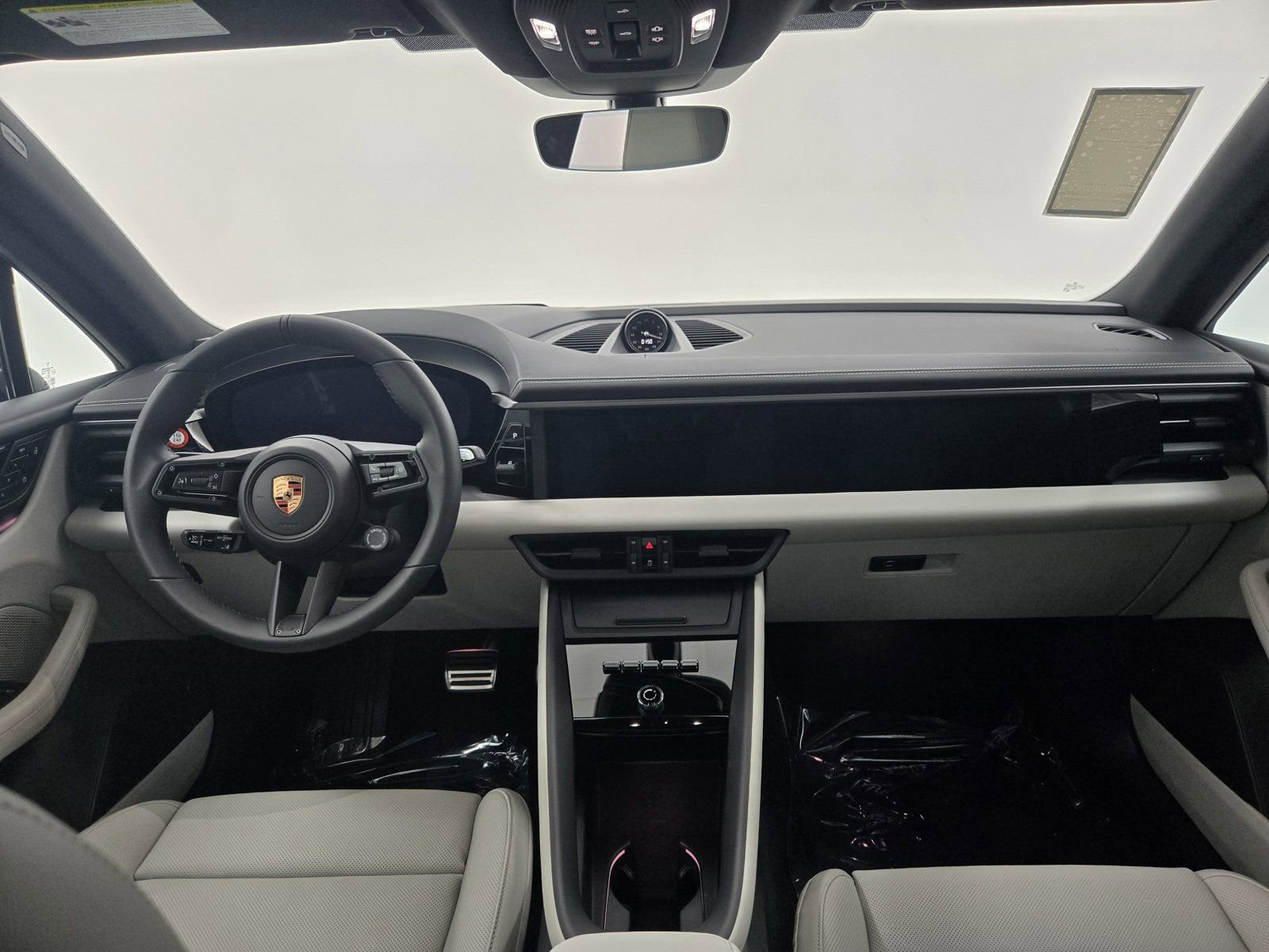 New 2025 Porsche Macan 4S Electric image 18