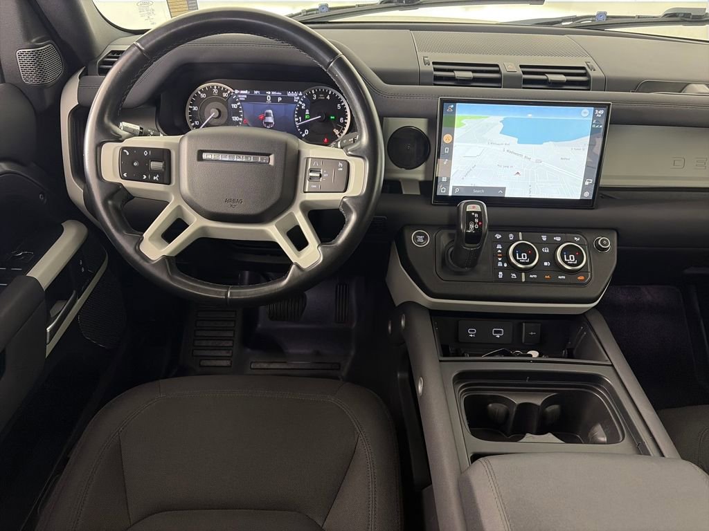 Used 2022 Land Rover Defender 110 image 14
