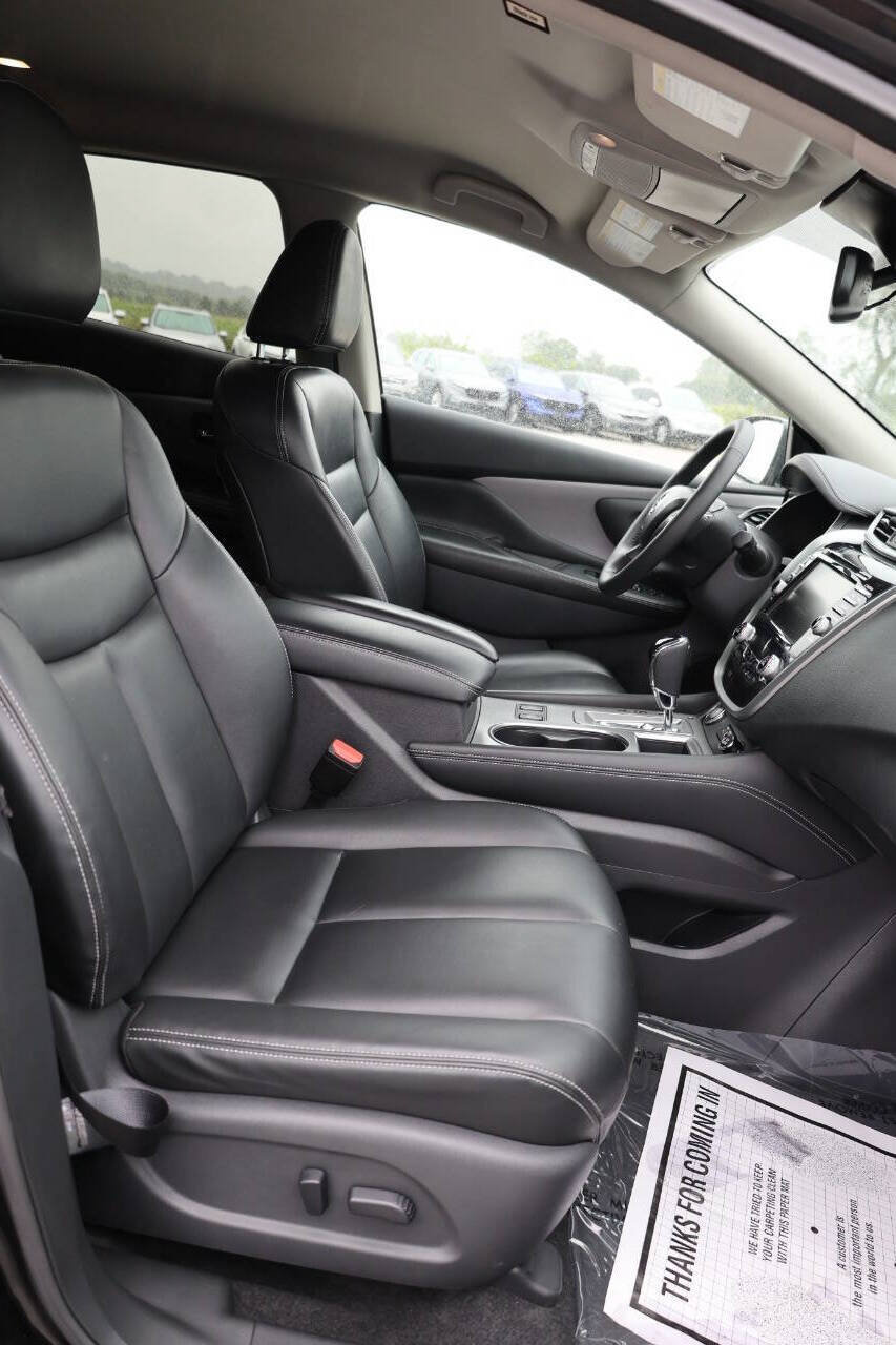 Used 2024 Nissan Murano SV w/ SV Midnight Edition Package AWD/4WD image 15